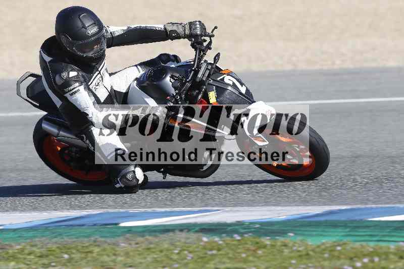 /Archiv-2024/02 29.01.-02.02.2024 Moto Center Thun Jerez/Gruppe gruen-green/2